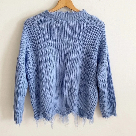 Main strip purple/blue distressed v-neck sweater size large - Picture 4 of 6